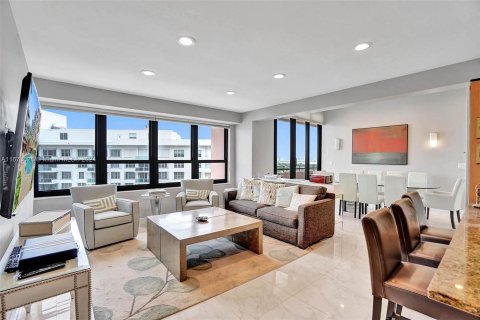 Copropriété à vendre à Miami Beach, Floride: 3 chambres, 141.21 m2 № 1397394 - photo 7