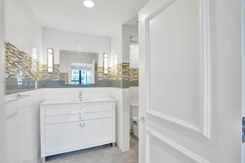 Condominio en venta en Miami Beach, Florida, 3 dormitorios, 141.21 m2 № 1397394 - foto 27