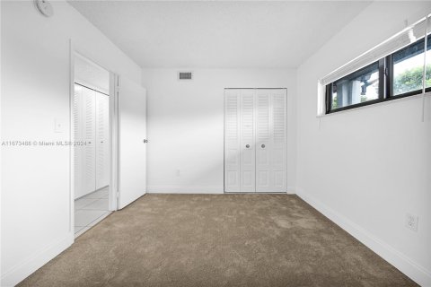 Apartment in Hollywood, Florida 2 bedrooms, 91.6 sq.m. № 1397434 - photo 15