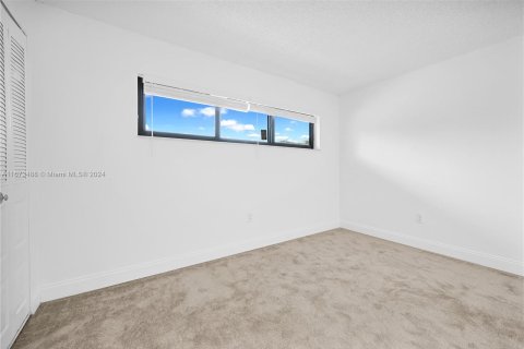 Apartment in Hollywood, Florida 2 bedrooms, 91.6 sq.m. № 1397434 - photo 13