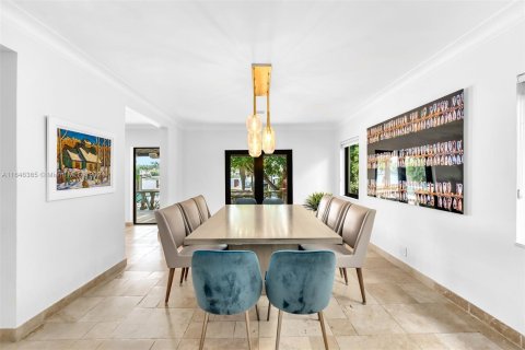 Casa en venta en Miami Beach, Florida, 4 dormitorios, 270.72 m2 № 1329895 - foto 23