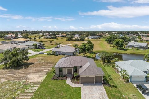 Villa ou maison à vendre à Punta Gorda, Floride: 3 chambres, 181.07 m2 № 1169163 - photo 27