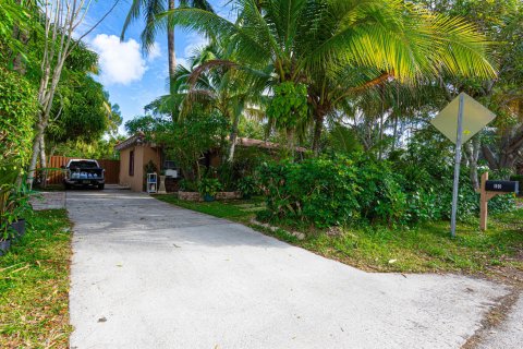 Villa ou maison à vendre à Delray Beach, Floride: 4 chambres, 113.15 m2 № 923316 - photo 10