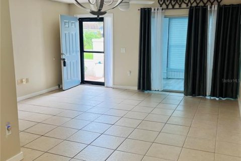 Condo in Port Richey, Florida, 2 bedrooms  № 1363415 - photo 8