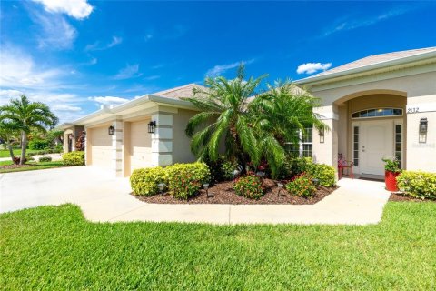 Villa ou maison à vendre à Punta Gorda, Floride: 3 chambres, 212.37 m2 № 1201421 - photo 3