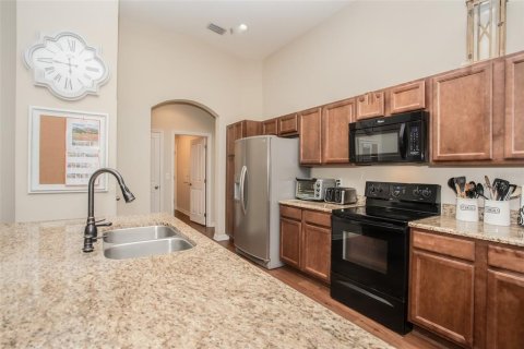 Casa en venta en San Antonio, Florida, 5 dormitorios, 312.8 m2 № 1390143 - foto 11