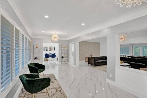 Villa ou maison à vendre à Hollywood, Floride: 7 chambres № 1178830 - photo 6