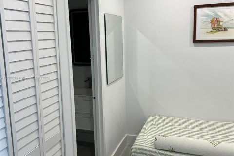 Copropriété à louer à Miami Beach, Floride: 2 chambres, 80.36 m2 № 22063 - photo 8