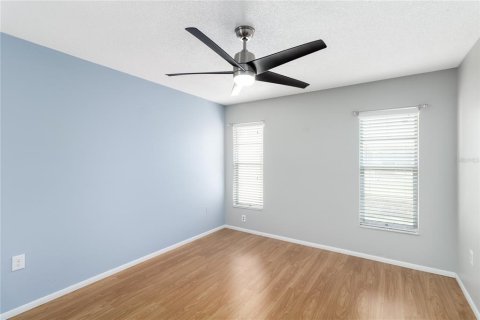 Condo in New Port Richey, Florida, 2 bedrooms  № 1113473 - photo 23