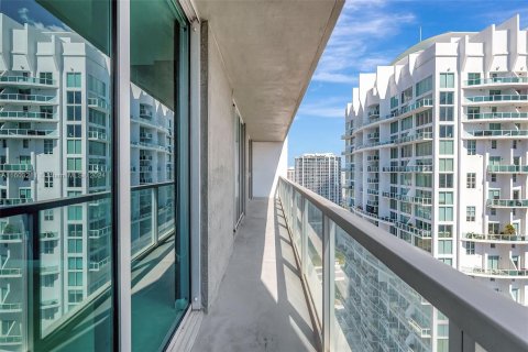 Copropriété à vendre à Miami, Floride: 2 chambres, 103.21 m2 № 1222893 - photo 25