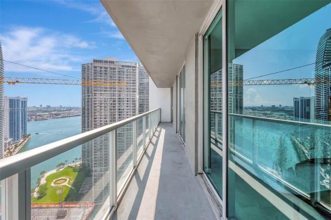 Copropriété à vendre à Miami, Floride: 2 chambres, 103.21 m2 № 1222893 - photo 27