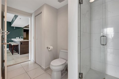 Copropriété à vendre à Miami, Floride: 2 chambres, 103.21 m2 № 1222893 - photo 20