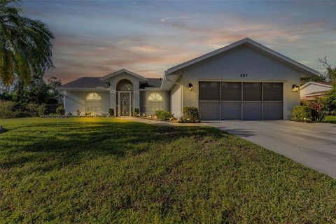 Villa ou maison à vendre à North Port, Floride: 3 chambres, 128.76 m2 № 1326237 - photo 1