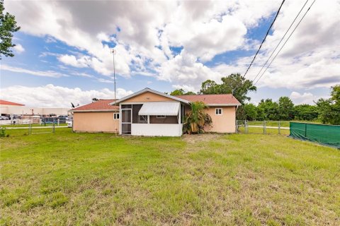 House in Port Charlotte, Florida 2 bedrooms, 85.28 sq.m. № 1326273 - photo 25