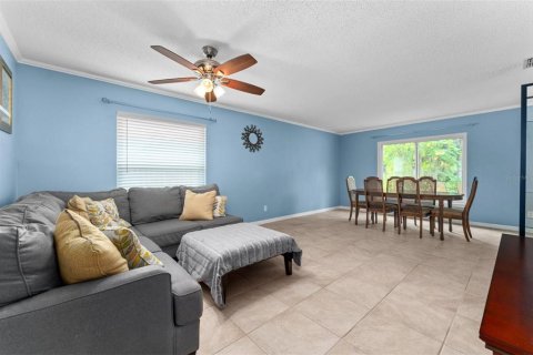 Casa en venta en Apopka, Florida, 4 dormitorios, 180.79 m2 № 1368564 - foto 11