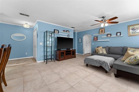 Casa en venta en Apopka, Florida, 4 dormitorios, 180.79 m2 № 1368564 - foto 9