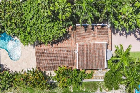 Villa ou maison à vendre à Golden Beach, Floride: 4 chambres, 209.59 m2 № 496946 - photo 21