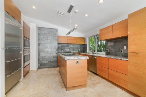 Casa en venta en Golden Beach, Florida, 4 dormitorios, 209.59 m2 № 496946 - foto 6