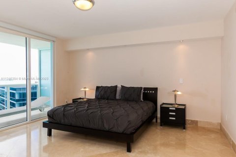 Condominio en alquiler en Hallandale Beach, Florida, 3 dormitorios, 191.84 m2 № 330515 - foto 11