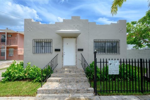 Villa ou maison à louer à Miami, Floride: 2 chambres, 141.68 m2 № 1367569 - photo 5