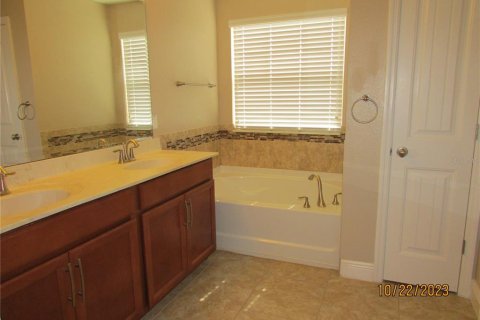 Townhouse in Orlando, Florida 3 bedrooms, 208.29 sq.m. № 798767 - photo 27