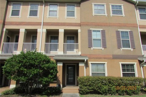 Townhouse in Orlando, Florida 3 bedrooms, 208.29 sq.m. № 798767 - photo 1