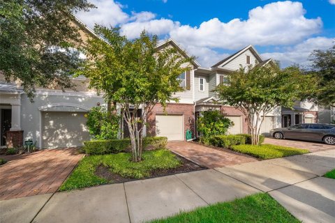 Townhouse in Oviedo, Florida 3 bedrooms, 145.76 sq.m. № 1363819 - photo 2