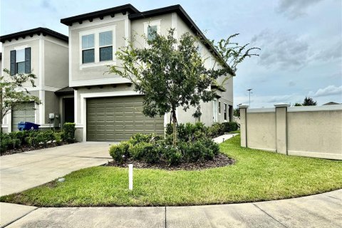 Townhouse in Wesley Chapel, Florida 3 bedrooms, 167.87 sq.m. № 1363788 - photo 6