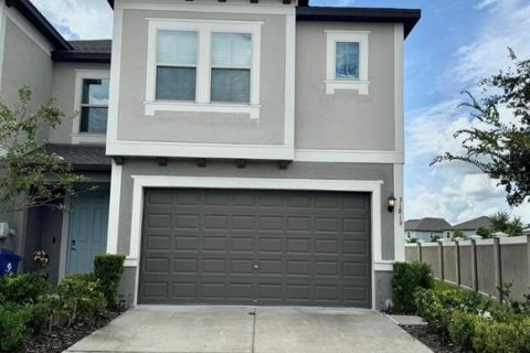 Townhouse in Wesley Chapel, Florida 3 bedrooms, 167.87 sq.m. № 1363788 - photo 2