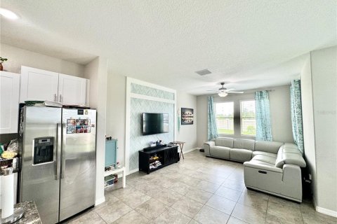 Townhouse in Wesley Chapel, Florida 3 bedrooms, 167.87 sq.m. № 1363788 - photo 18