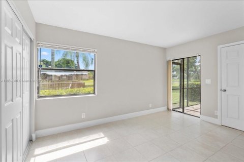 Condominio en venta en Coral Springs, Florida, 3 dormitorios, 92.16 m2 № 1365905 - foto 14