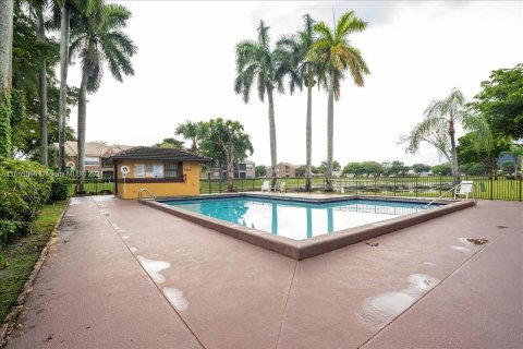 Condominio en venta en Coral Springs, Florida, 3 dormitorios, 92.16 m2 № 1365905 - foto 30