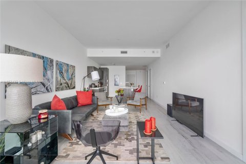 Copropriété à louer à Miami, Floride: 2 chambres, 98.2 m2 № 1365945 - photo 8