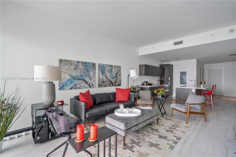 Copropriété à louer à Miami, Floride: 2 chambres, 98.2 m2 № 1365945 - photo 10