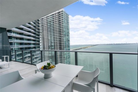 Condominio en alquiler en Miami, Florida, 2 dormitorios, 98.2 m2 № 1365945 - foto 23