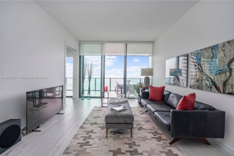 Copropriété à louer à Miami, Floride: 2 chambres, 98.2 m2 № 1365945 - photo 4