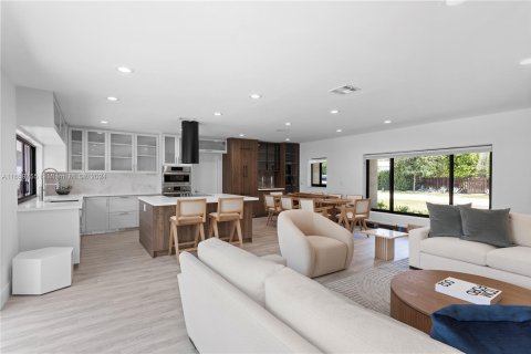 Casa en venta en Miami Beach, Florida, 4 dormitorios, 225.85 m2 № 1368765 - foto 7