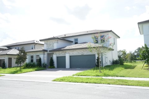 House in Davie, Florida 4 bedrooms, 295.15 sq.m. № 1404583 - photo 7