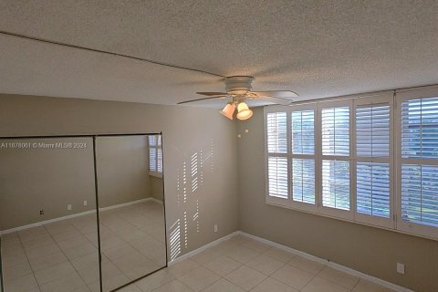 Condominio en venta en Lauderhill, Florida, 2 dormitorios, 106.65 m2 № 1404536 - foto 6