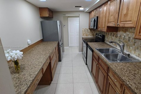 Condominio en venta en Lauderhill, Florida, 2 dormitorios, 106.65 m2 № 1404536 - foto 10