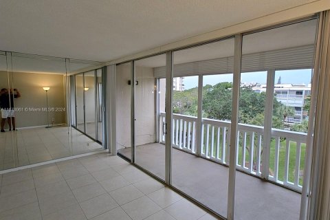 Condominio en venta en Lauderhill, Florida, 2 dormitorios, 106.65 m2 № 1404536 - foto 8