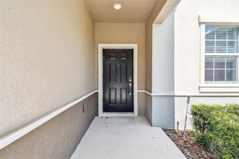 Townhouse in Winter Garden, Florida 4 bedrooms, 185.8 sq.m. № 1247193 - photo 3