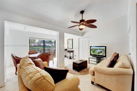 Adosado en venta en Deerfield Beach, Florida, 3 dormitorios, 144.46 m2 № 1117575 - foto 6