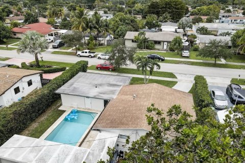 Villa ou maison à vendre à Cutler Bay, Floride: 3 chambres, 118.54 m2 № 1117623 - photo 29