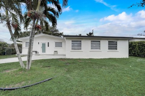 Villa ou maison à vendre à Cutler Bay, Floride: 3 chambres, 118.54 m2 № 1117623 - photo 13