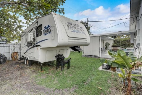 Villa ou maison à vendre à Cutler Bay, Floride: 3 chambres, 118.54 m2 № 1117623 - photo 16