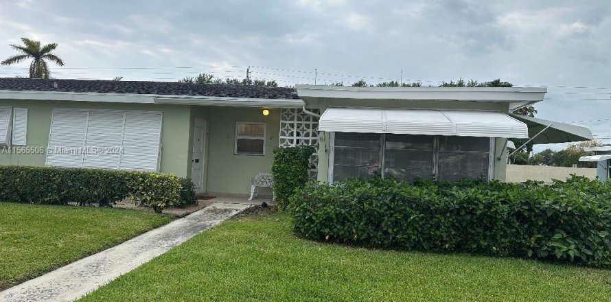 Condominio en Boynton Beach, Florida, 2 dormitorios  № 1103831