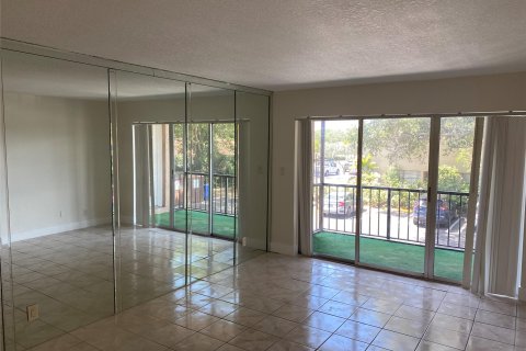 Copropriété à vendre à Coral Springs, Floride: 2 chambres, 101.73 m2 № 1188666 - photo 10