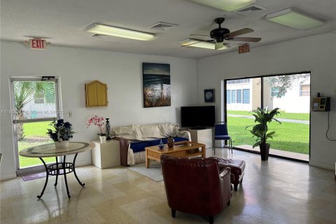 Copropriété à vendre à Sunrise, Floride: 2 chambres, 78.97 m2 № 1364156 - photo 30