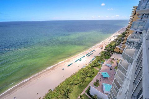 Copropriété à louer à Sunny Isles Beach, Floride: 2 chambres, 187.66 m2 № 1364157 - photo 6